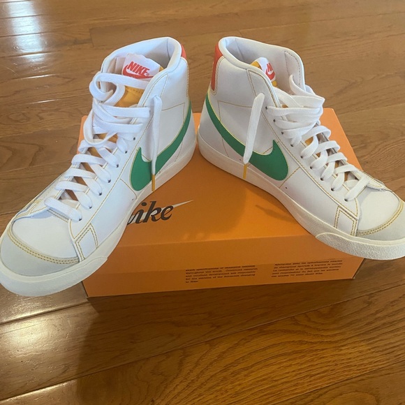 Brand new Nike Blazer Mid 77- Raygun size: 6.5Y - Picture 2 of 5